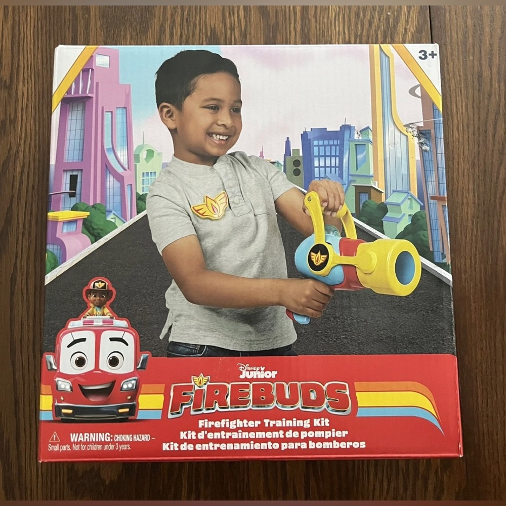Disney Junior Firebuds Firefighter Training Kit - BRAND NEW ORIGINAL PACKAGING